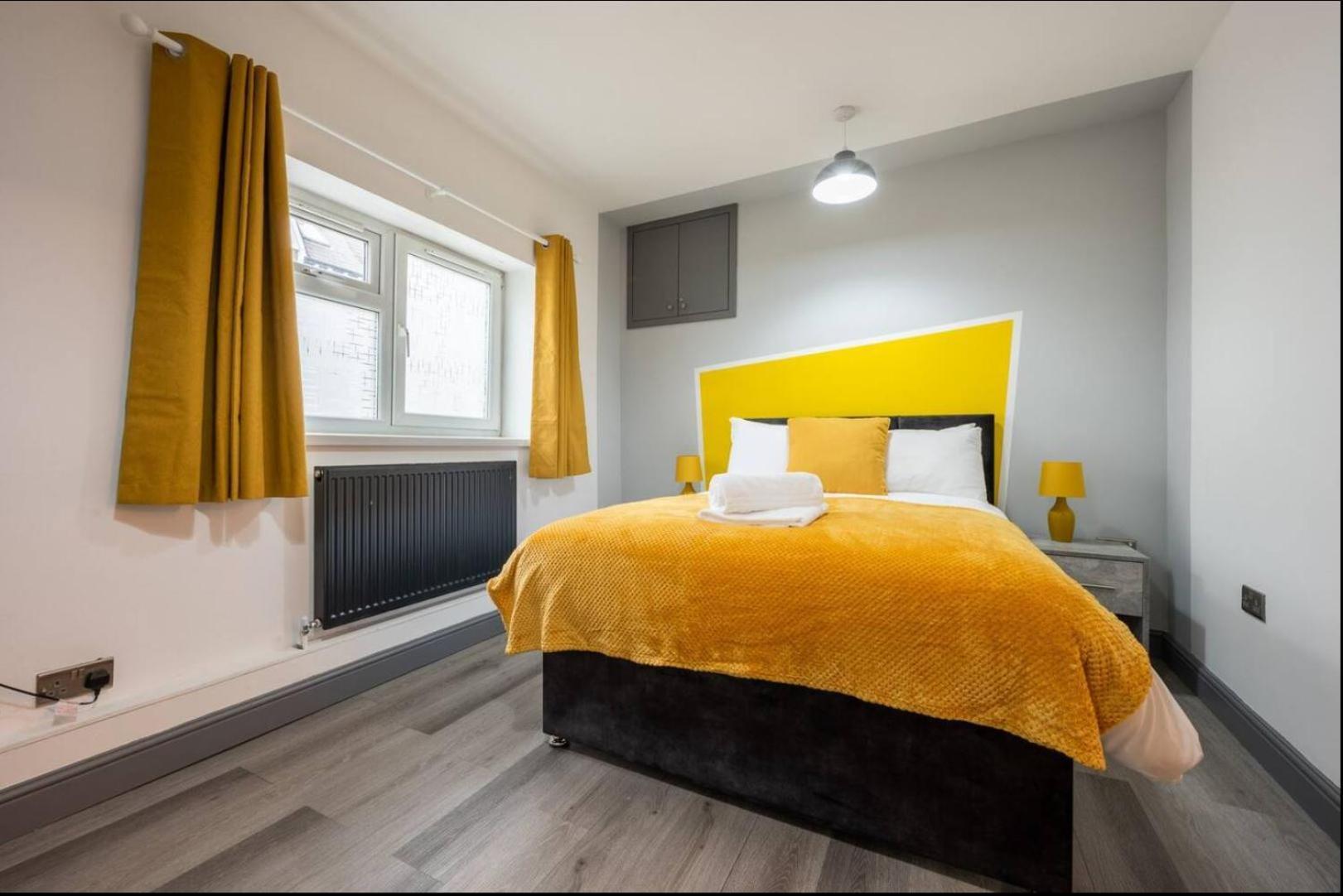 Stunning One Bedroom Apartments Near Shops & Central Cardiff Exterior foto